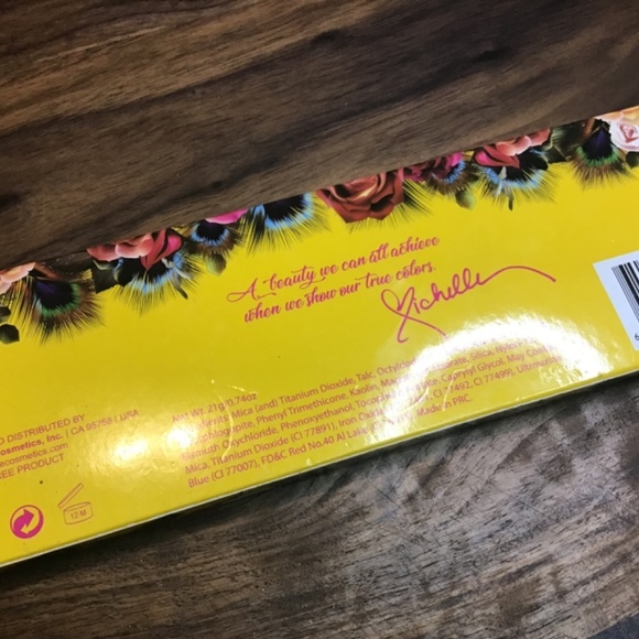 Pinky rose “exotic peacock eyeshadow pallet - Picture 2 of 8